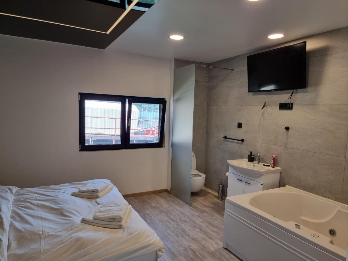 Hotel Swan Belgrad Exterior foto