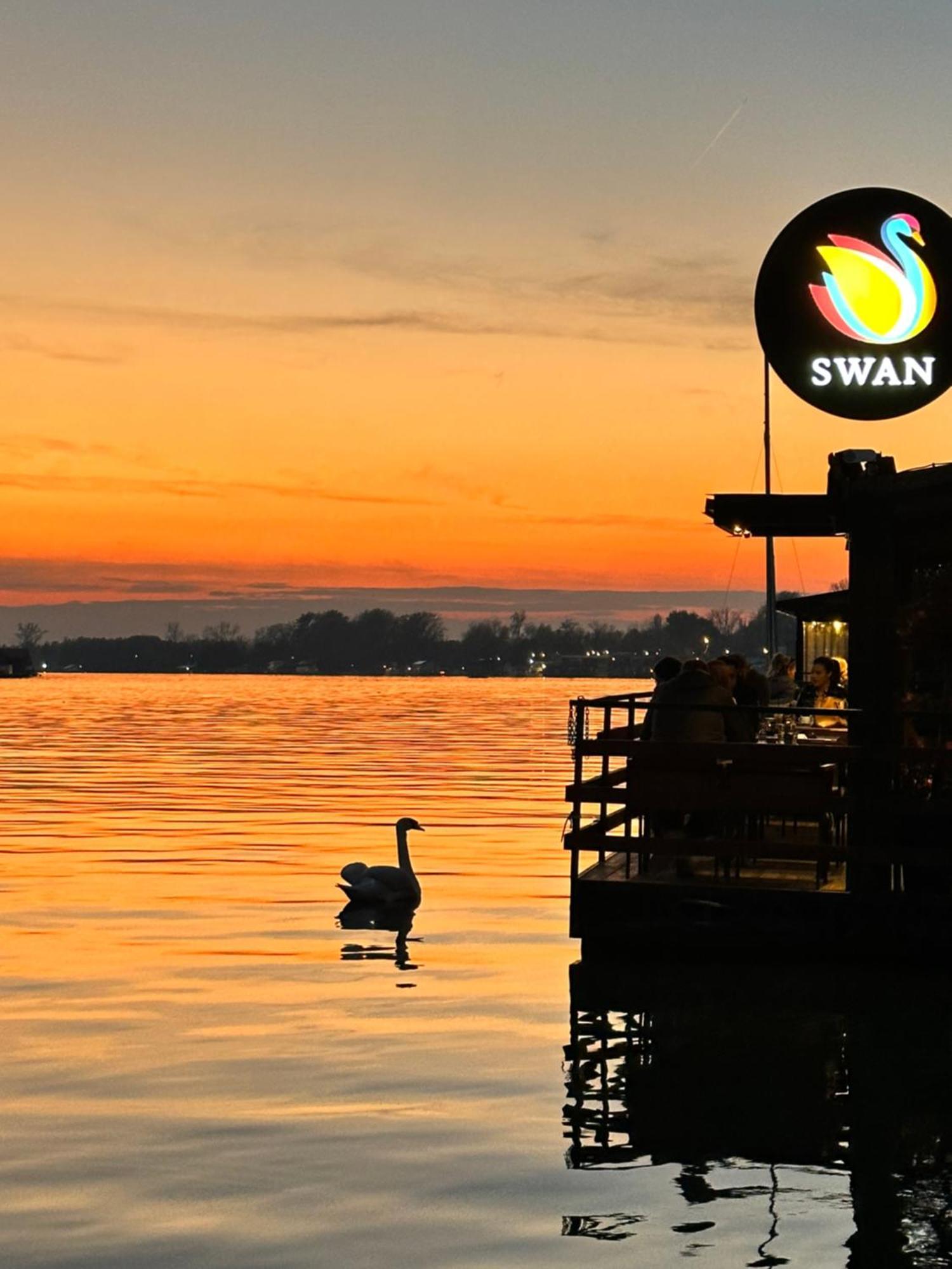 Hotel Swan Belgrad Exterior foto